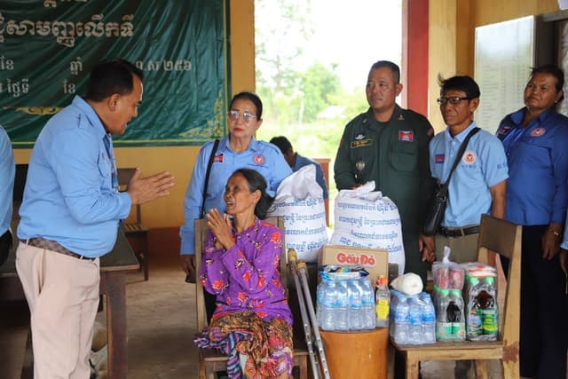 ជួយសម្រាលទុក្ខអ្នកជំងឺ និងពិការភាព
